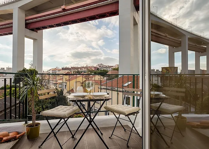 Апартаменты Romantic Gem With 2 Terraces In Alcantara